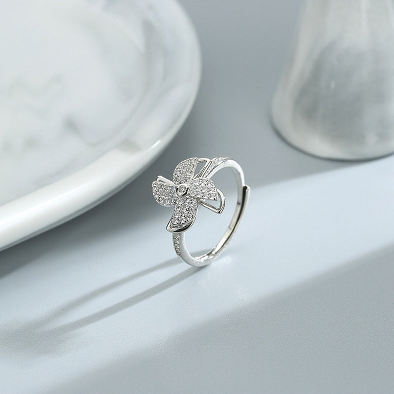 Luxury Zirconia Spinning Ring